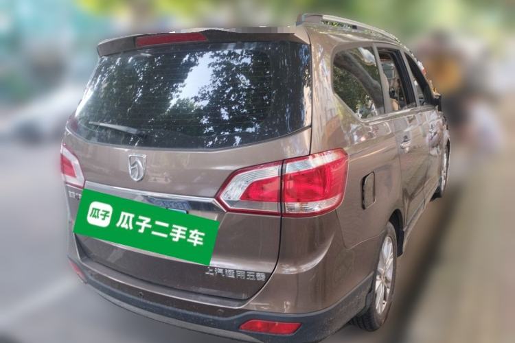 Used Baojun 730 2014 1.5L manual Comfort version 7 seats Rear Right 45 Deg