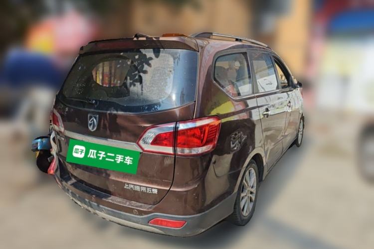 Used Baojun 730 2014 1.5L manual luxury trim 7 seats Rear Right 45 Deg