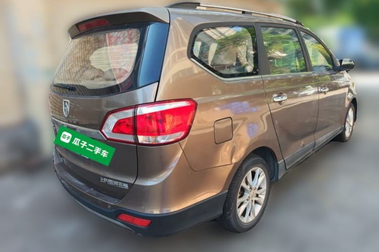 Used Baojun 730 2014 1.5L manual Comfort version 7 seats Rear Right 45 Deg