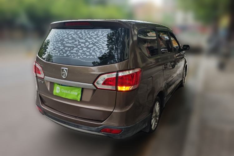 Used Baojun 730 2014 1.5L manual standard trim 7 seats Rear Right 45 Deg