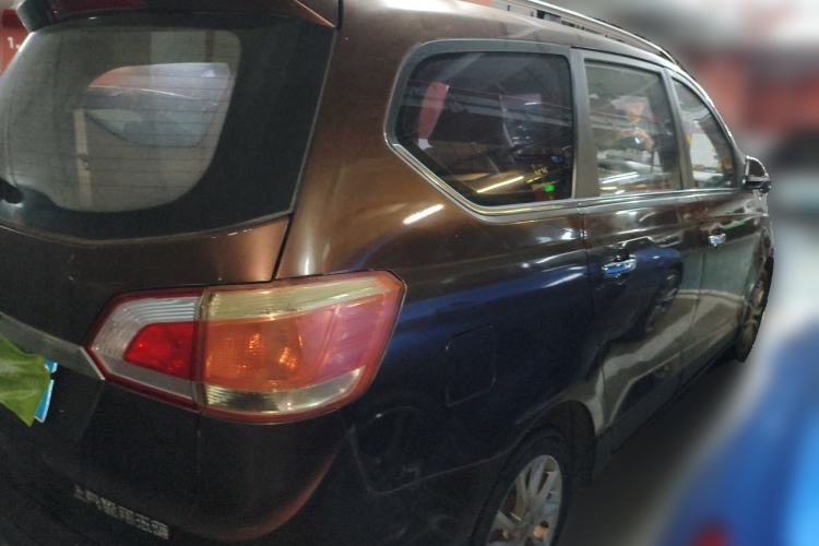Used Baojun 730 2014 1.5L Manual Luxury Navigation ESP Version 7 Seats Rear Right 45 Deg
