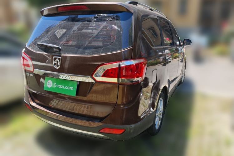 Used Baojun 730 2014 1.5L manual Comfort version 7 seats Rear Right 45 Deg