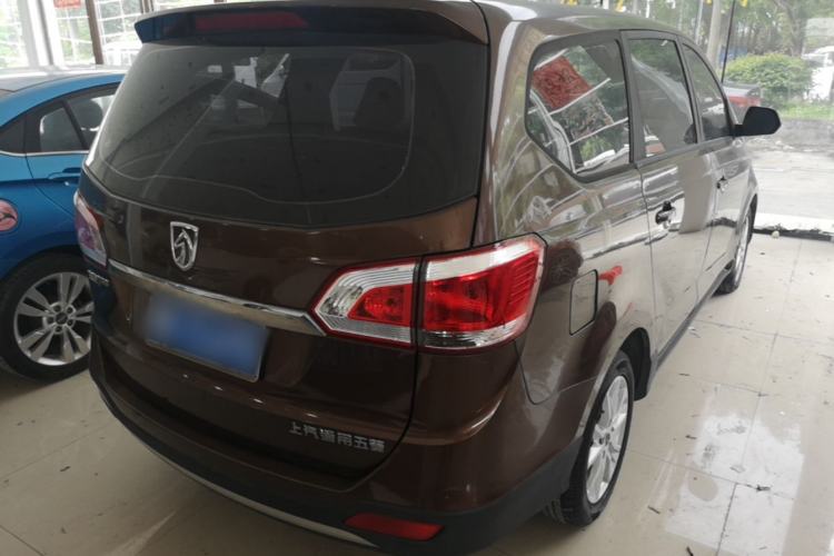 Used Baojun 730 2014 1.5L manual standard trim 7 seats Rear Right 45 Deg