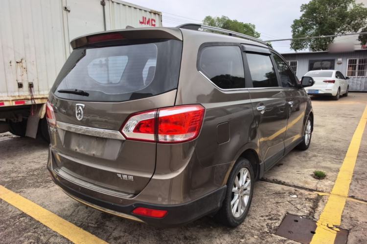 Used Baojun 730 2014 1.5L manual Comfort version 7 seats Rear Right 45 Deg