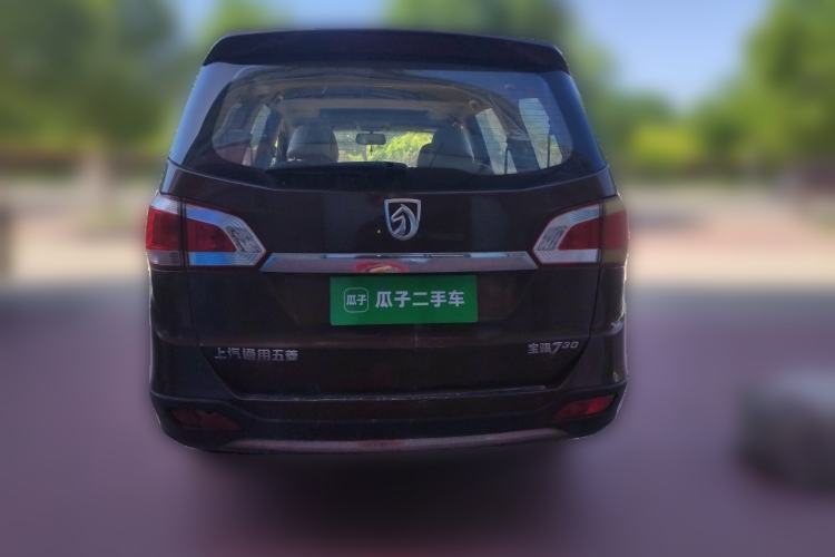 Used Baojun 730 2014 1.5L manual luxury trim 7 seats Rear