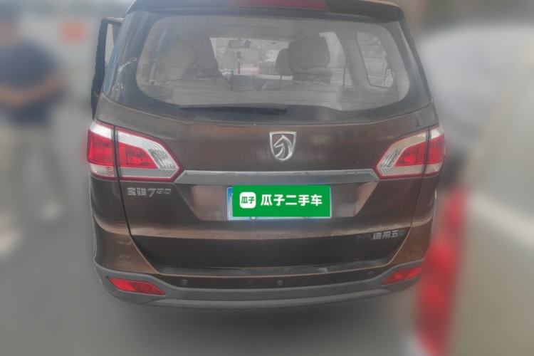 Used Baojun 730 2014 1.5L Manual Luxury Navigation ESP Version 7 Seats Rear