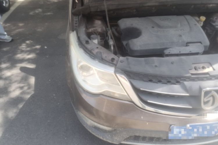 Used Baojun 730 2014 1.5L manual luxury trim 7 seats Right Front Headlight