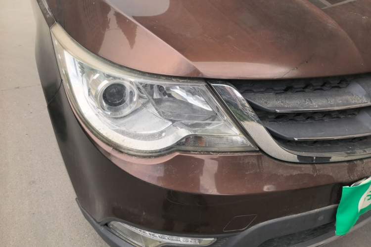 Used Baojun 730 2014 1.5L Manual Luxury Navigation ESP Version 7 Seats Right Front Headlight