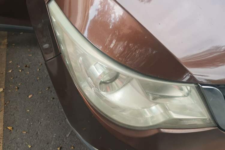 Used Baojun 730 2014 1.5L manual Comfort version 7 seats Right Front Headlight