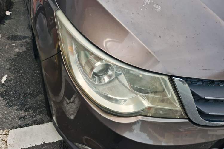 Used Baojun 730 2014 1.5L manual Comfort version 7 seats Right Front Headlight