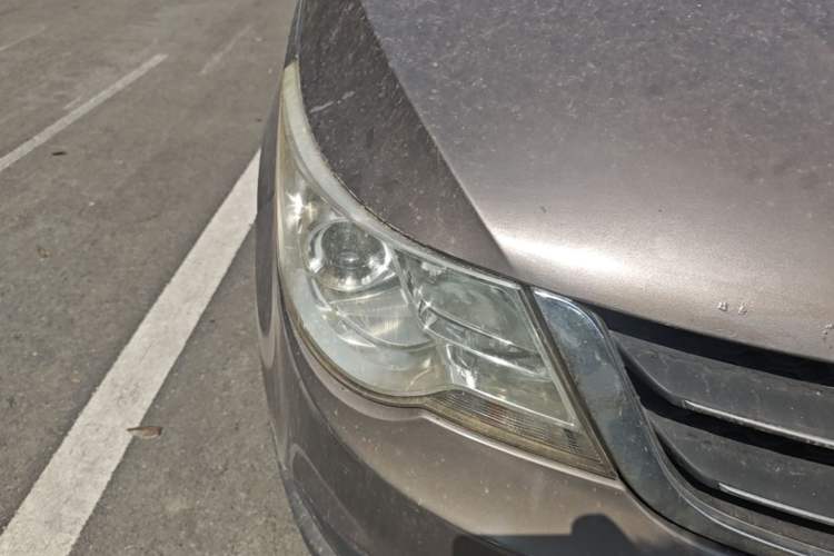 Used Baojun 730 2014 1.5L manual standard trim 7 seats Right Front Headlight