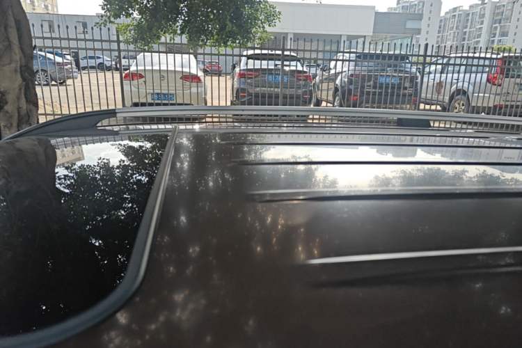 Used Baojun 730 2014 1.5L Manual Luxury Navigation ESP Version 7 Seats Roof