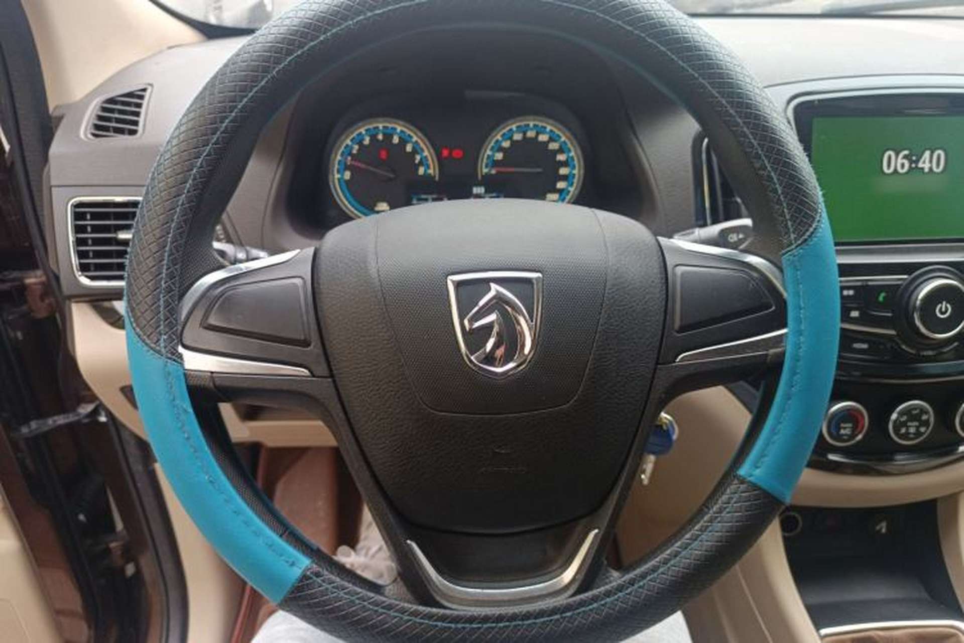 Used Baojun 730 2014 1.5L manual Comfort version 7 seats Steering Wheel