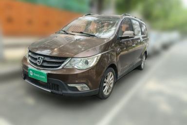 Used Baojun 730 2014 1.5L manual luxury trim 7 seats