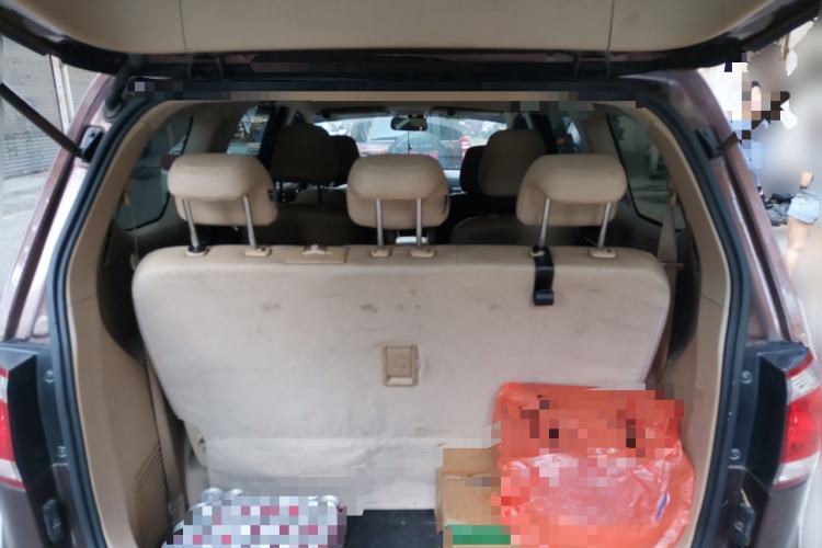 Used Baojun 730 2014 1.5L manual Comfort version 7 seats Trunk