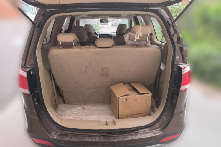 Used Baojun 730 2014 1.5L Manual Luxury Navigation ESP Version 7 Seats Trunk