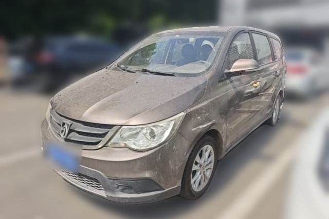 Used Baojun 730 2014 1.5L manual standard trim 7 seats