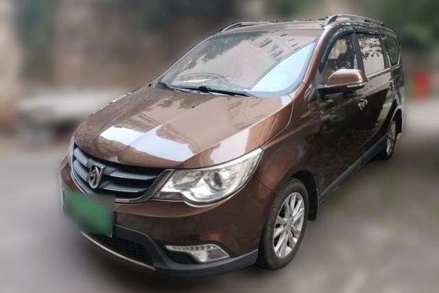 Used Baojun 730 2014 1.5L manual Comfort ESP version 7 seats