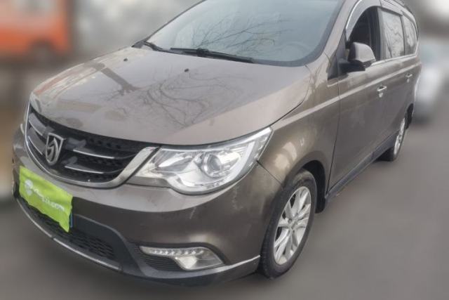 Used Baojun 730 2014 1.5L manual luxury trim 7 seats