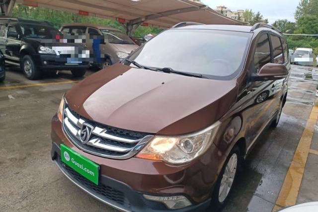 Used Baojun 730 2014 1.5L manual Comfort version 7 seats