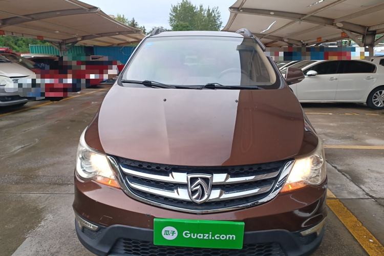Used Baojun 730 2014 1.5L manual Comfort version 7 seats Front