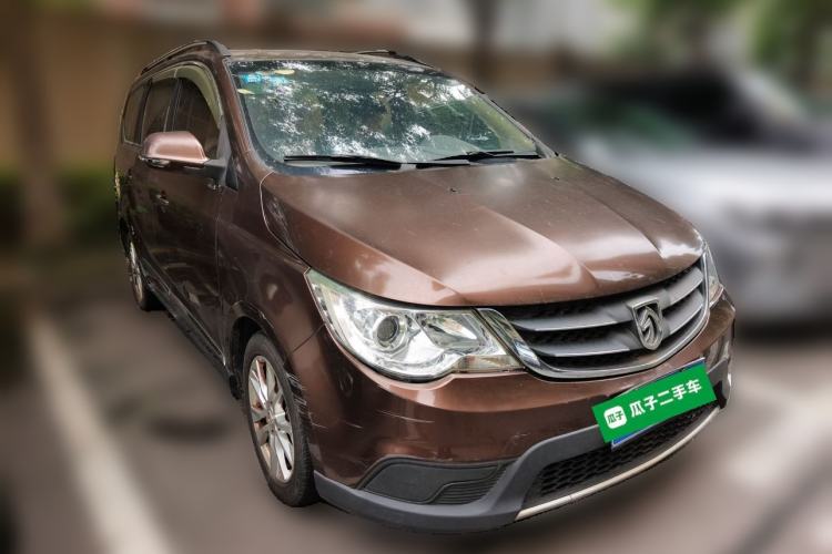 Used Baojun 730 2014 1.5L manual standard version 5 seats Front Right 45 Deg