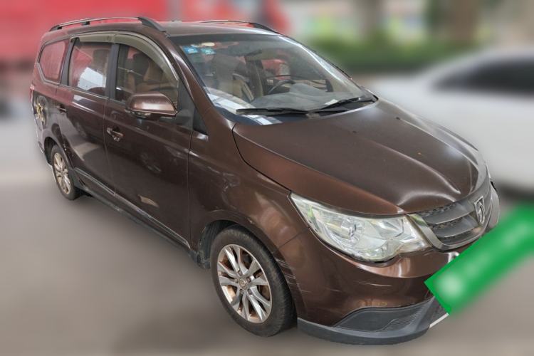 Used Baojun 730 2014 1.5L manual standard version 5 seats Front Right 45 Deg