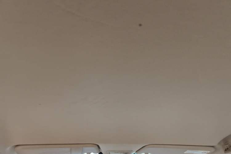 Used Baojun 730 2014 1.5L manual Comfort version 7 seats Headliner