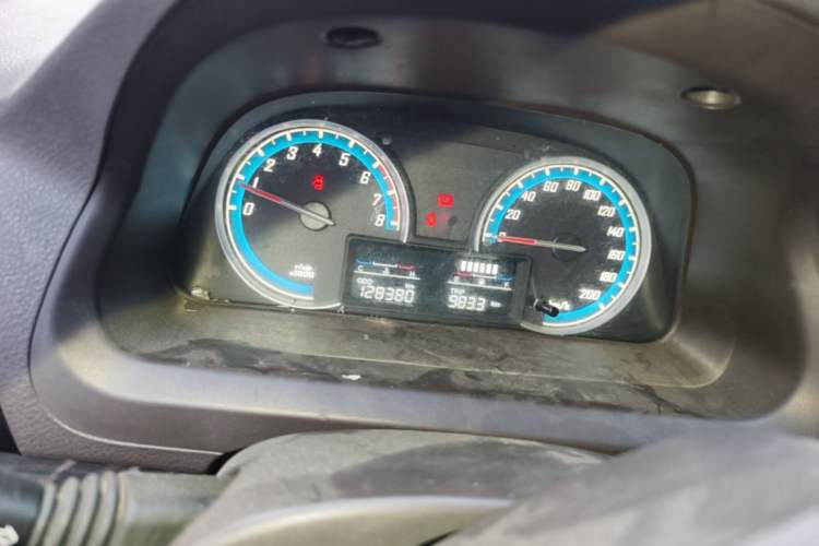 Used Baojun 730 2014 1.5L manual Comfort version 7 seats Instrument Cluster