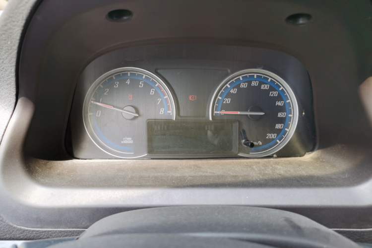 Used Baojun 730 2014 1.5L manual luxury trim 7 seats Instrument Cluster