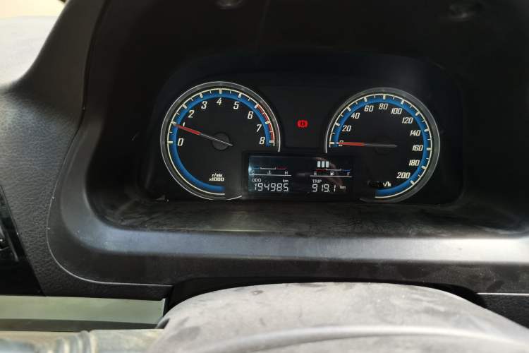 Used Baojun 730 2014 1.5L manual standard version 5 seats Instrument Cluster