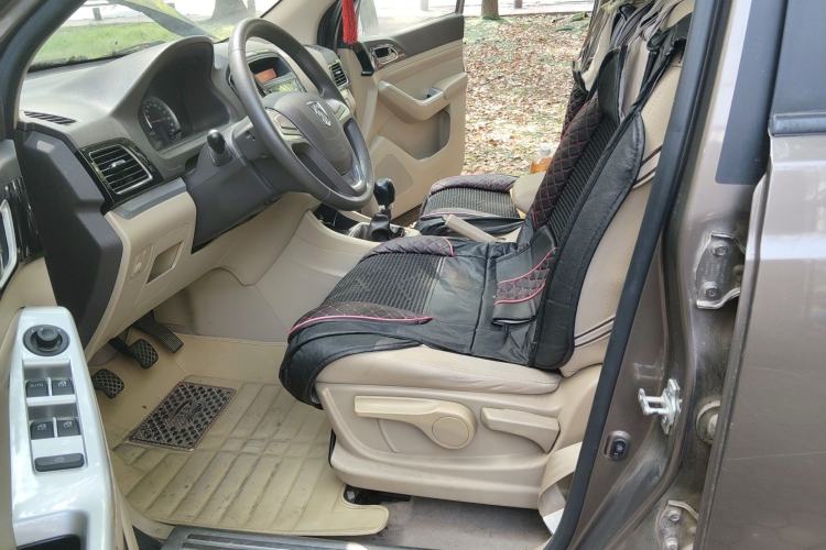 Used Baojun 730 2014 1.5L manual standard trim 7 seats Left Front Seat