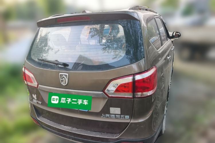 Used Baojun 730 2014 1.5L manual Comfort version 7 seats Rear