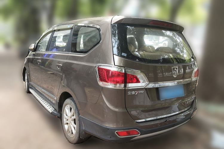 Used Baojun 730 2014 1.5L manual standard trim 7 seats Rear Left 45 Deg