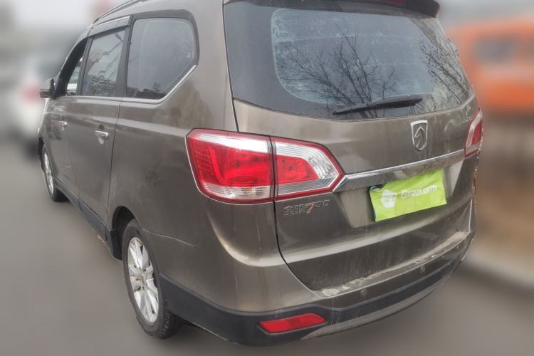 Used Baojun 730 2014 1.5L manual luxury trim 7 seats Rear Left 45 Deg
