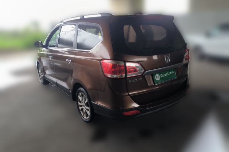 Used Baojun 730 2014 1.5L manual luxury trim 7 seats Rear Left 45 Deg