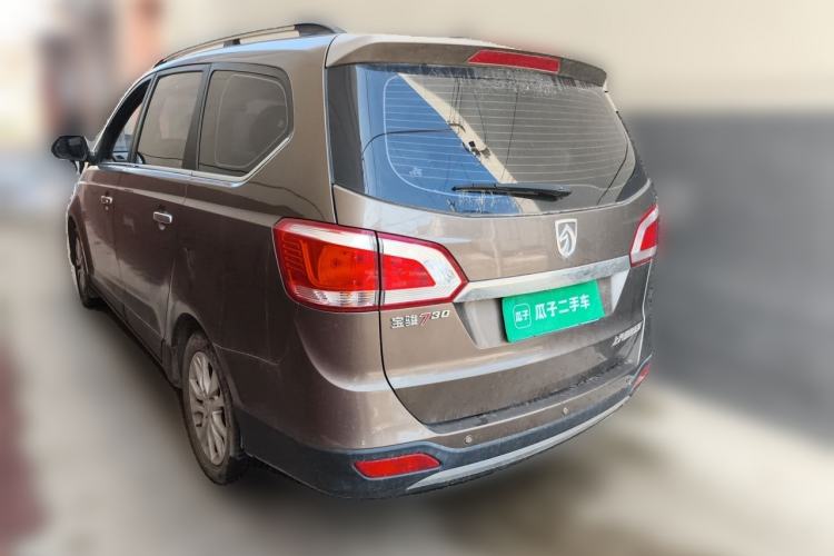 Used Baojun 730 2014 1.5L manual Comfort version 7 seats Rear Left 45 Deg
