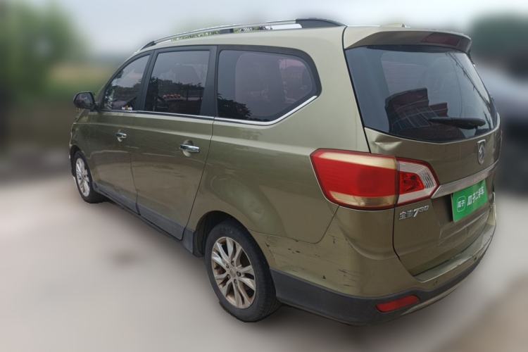 Used Baojun 730 2014 1.5L manual luxury trim 7 seats Rear Left 45 Deg