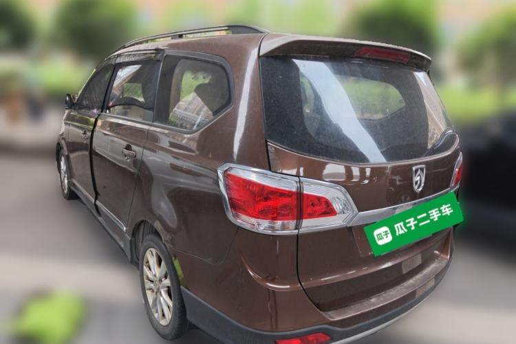 Used Baojun 730 2014 1.5L manual standard version 5 seats Rear Left 45 Deg