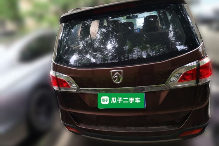 Used Baojun 730 2014 1.5L manual standard version 5 seats Rear