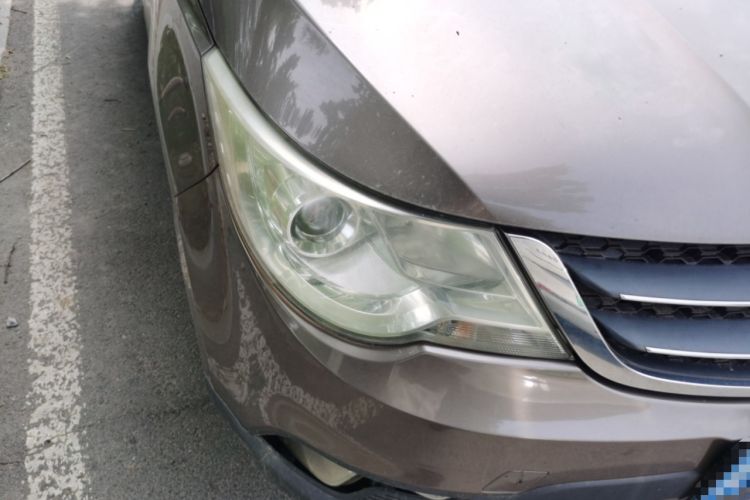 Used Baojun 730 2014 1.5L manual luxury trim 7 seats Right Front Headlight