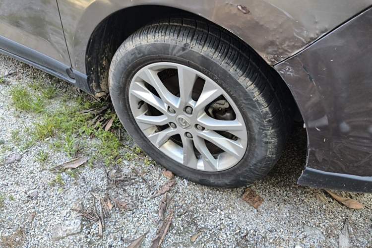 Used Baojun 730 2014 1.8L manual Comfort trim 7-seater Right Front Wheel Hub