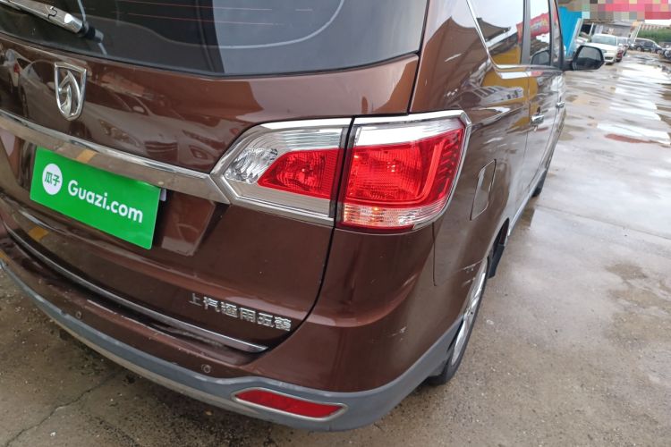 Used Baojun 730 2014 1.5L manual Comfort version 7 seats Right Rear Taillight