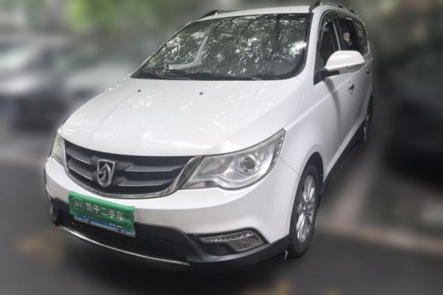 Used Baojun 730 2014 1.5L manual Comfort version 7 seats