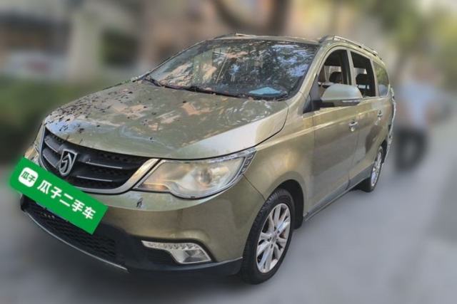 Baojun 730 2014 1.5L Manual Luxury Navigation ESP Version 7 Seats usado