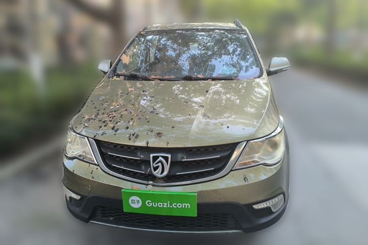 Used Baojun 730 2014 1.5L Manual Luxury Navigation ESP Version 7 Seats Front