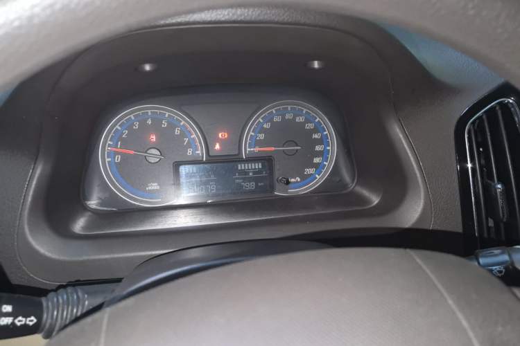 Used Baojun 730 2014 1.5L manual Comfort version 7 seats Instrument Cluster