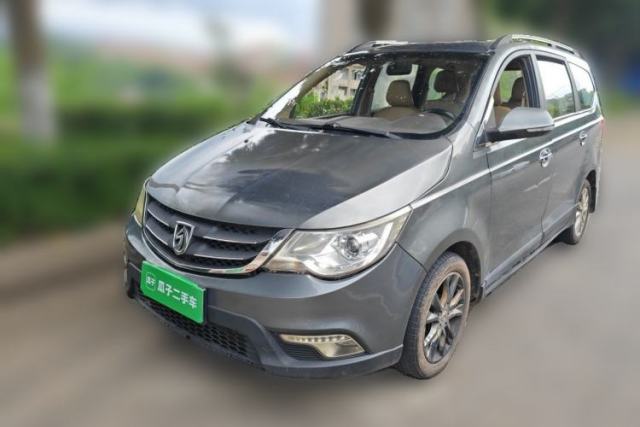 Used Baojun 730 2014 1.5L manual Comfort version 7 seats