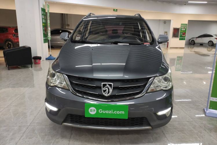 Used Baojun 730 2014 1.5L Manual Luxury Navigation ESP Version 7 Seats Front