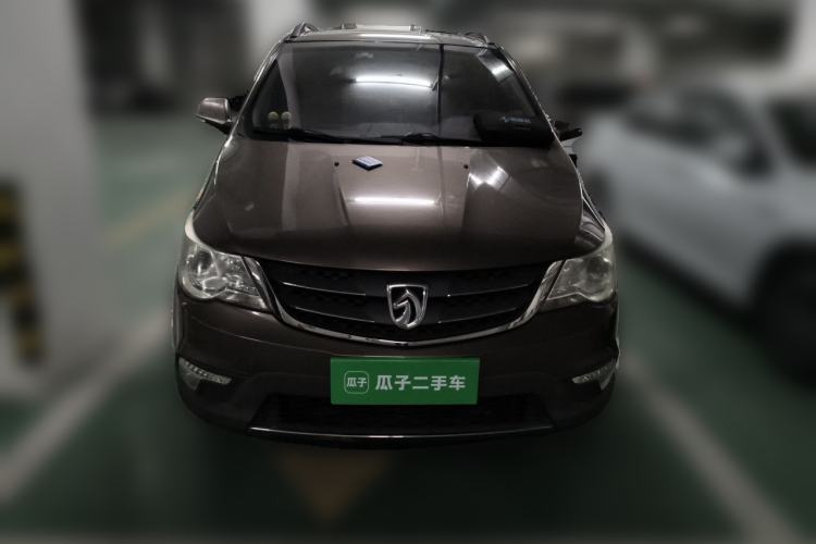 Used Baojun 730 2014 1.5L Manual Luxury Navigation ESP Version 7 Seats Front